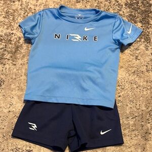 Nike Kids' Blue and Navy Activewear Set 18m Boy